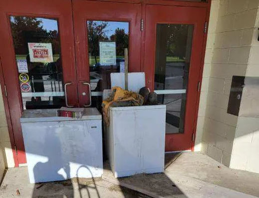 Do you agree with Mt.View High School's response to the break in and vandalism?