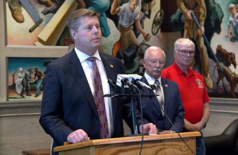 Should Missouri have a committee on illegal immigrant crime?