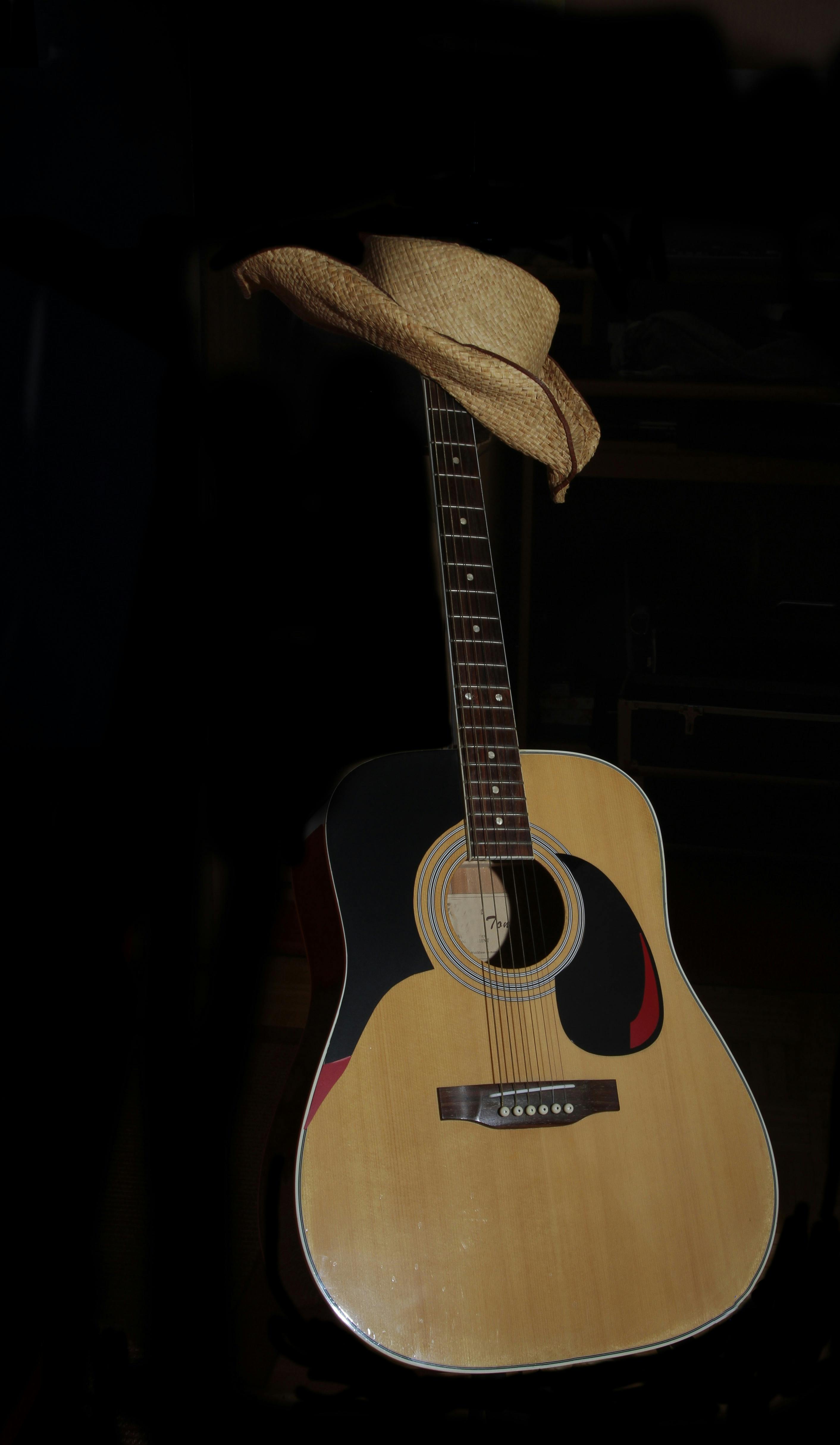 Which country music era is better?