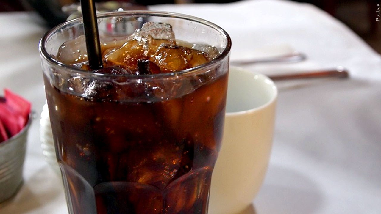 Do you think people using federal food assistance should be allowed to buy soft drinks?