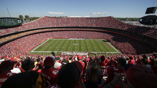 Should lawmakers incentivize the Chiefs and Royals to stay in Missouri?