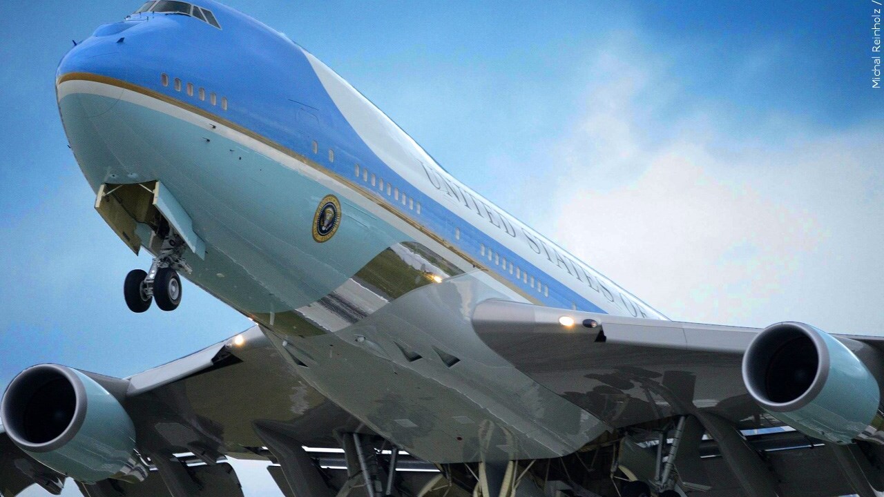 Was accepting a Qatari plane to replace Air Force One the right thing to do?