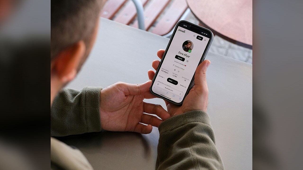 Have You Ever Been the Victim of a Romance Scam?