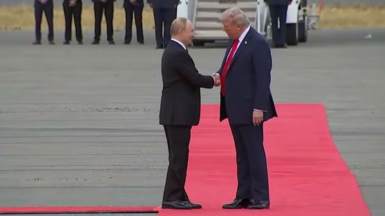 Who came out of the Alaska summit with the upper hand?