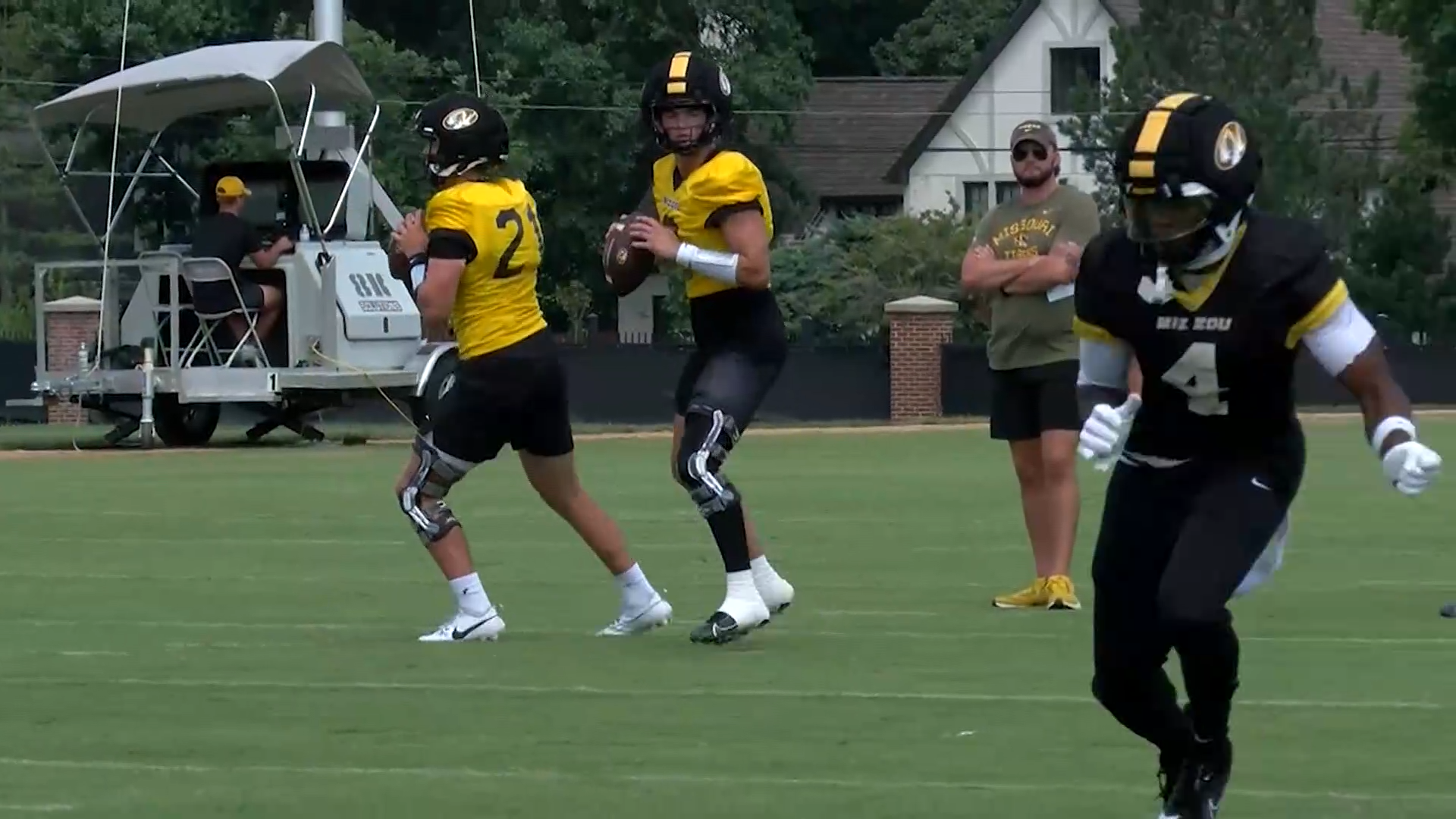 Do you think Mizzou coach Eli Drinkwitz should have named a starting QB for Week 1?