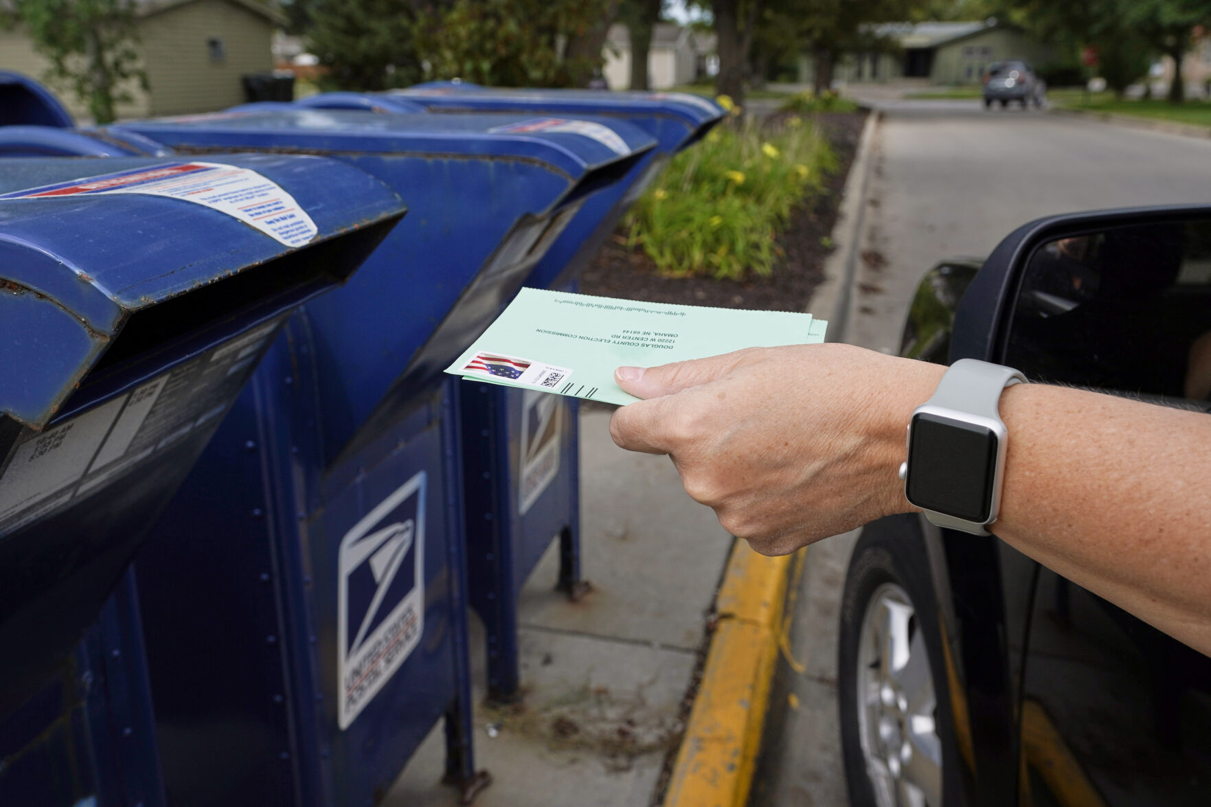 Should mail-in voting be ended?