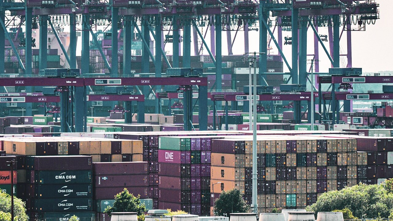 What do you think about the United States' economic outlook?