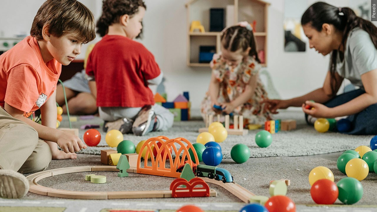 Do you think Arizona should offer free childcare?