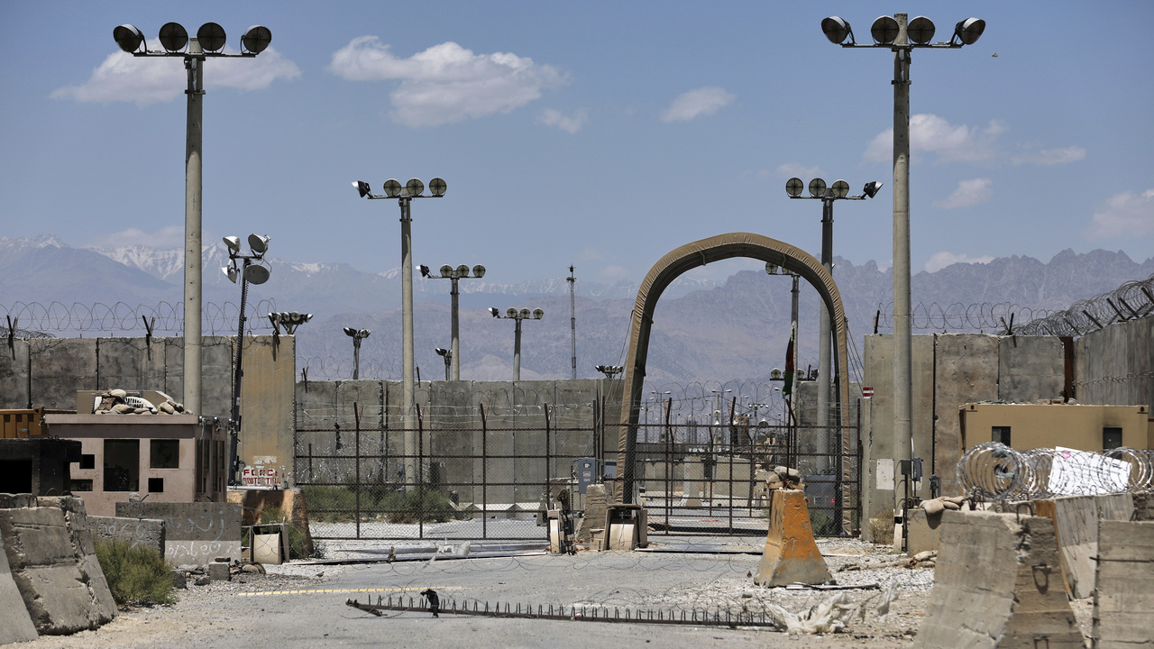 Should the U.S. retake Bagram Air Base?