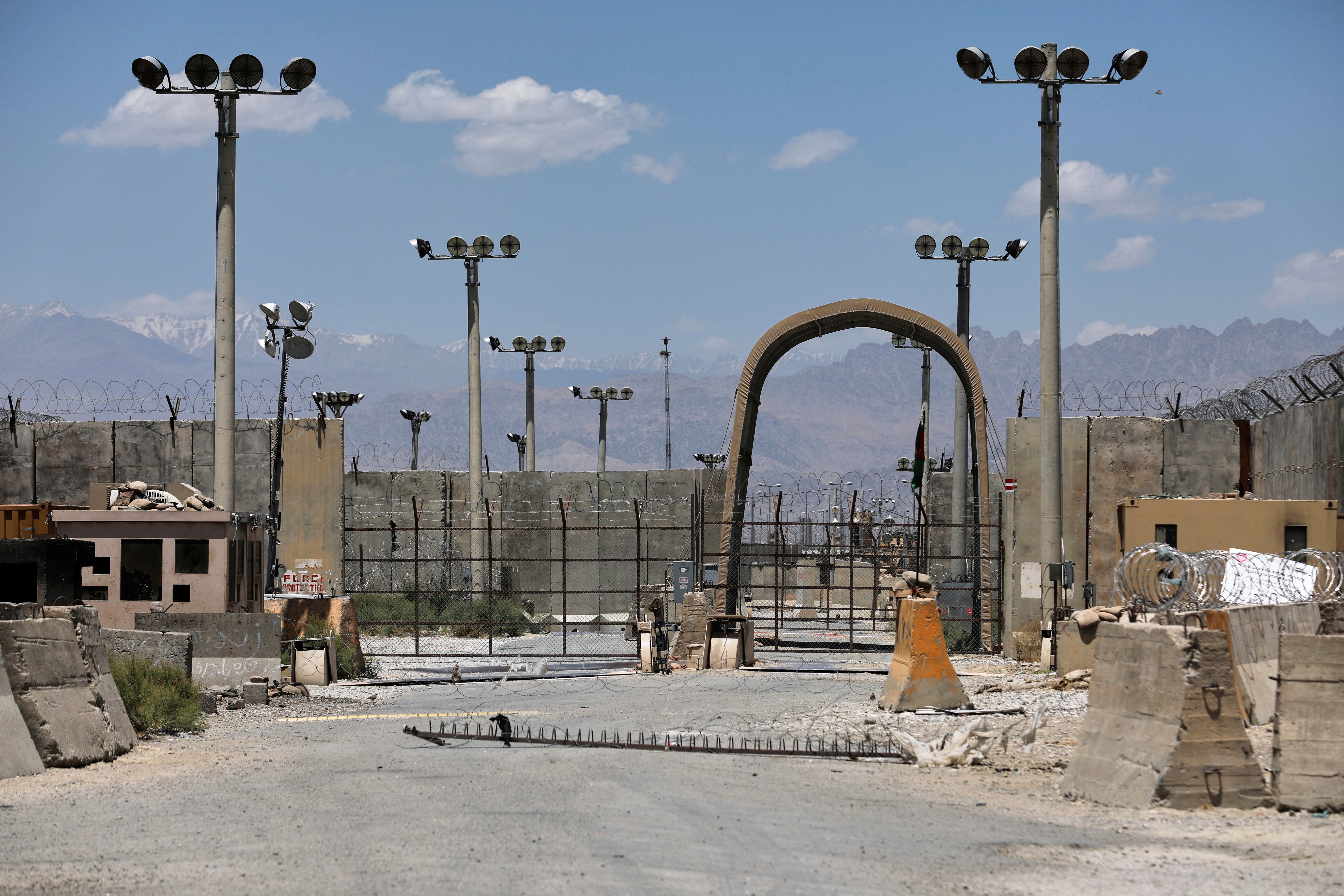 Should the U.S. retake Bagram Air Base?