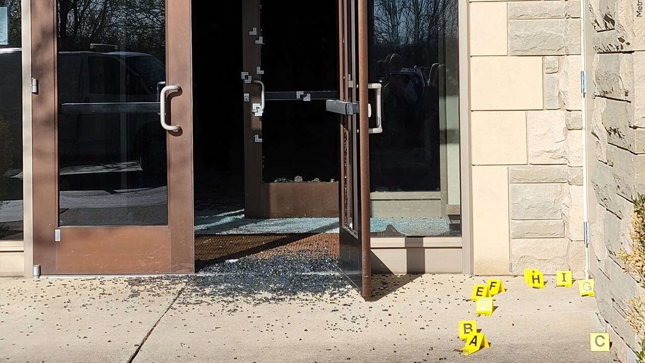 Should active shooter drills for schools and law enforcement be required by law?