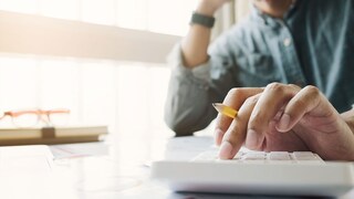 Do you support phasing out Missouri's income tax?