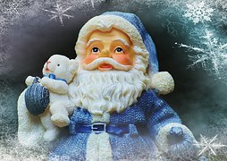 Which phrase should Americans use this time of year? Which phrase should Americans use this time of year?