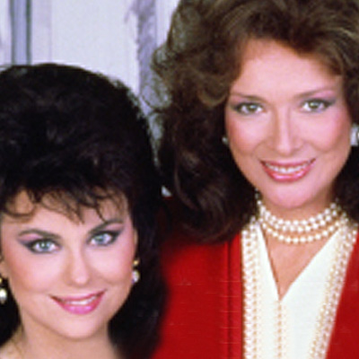 Scarlet O'Hara vs. Julia and Suzanne Sugarbaker