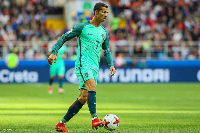 Who is the better soccer player?