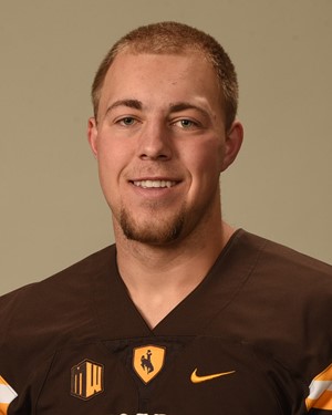 Who will win the Wyoming starting QB job? 