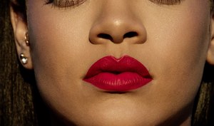 Which lipstick trend is in this fall? 
