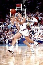 KU BASKETBALL GREATS Round 1 KU BASKETBALL GREATS Round 1