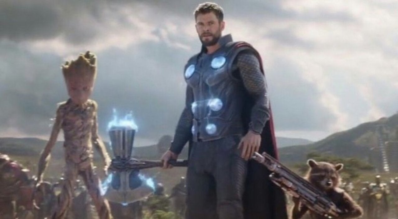 Which weapon better suits Thor?