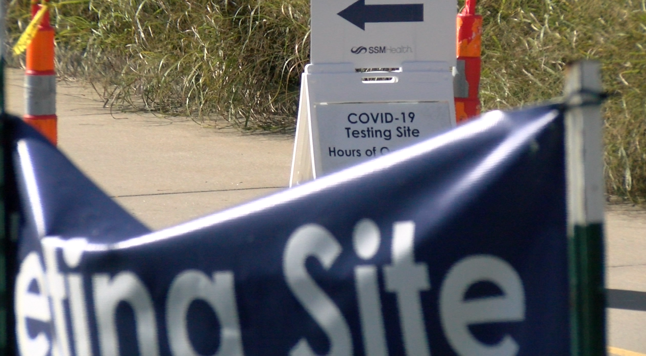 Should people who test positive for coronavirus be required to act as their own contact tracers?