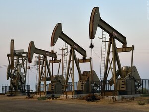 Which do you blame more for high gas prices?