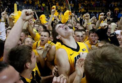 Are basketball fans allowed to sit too close to the court?