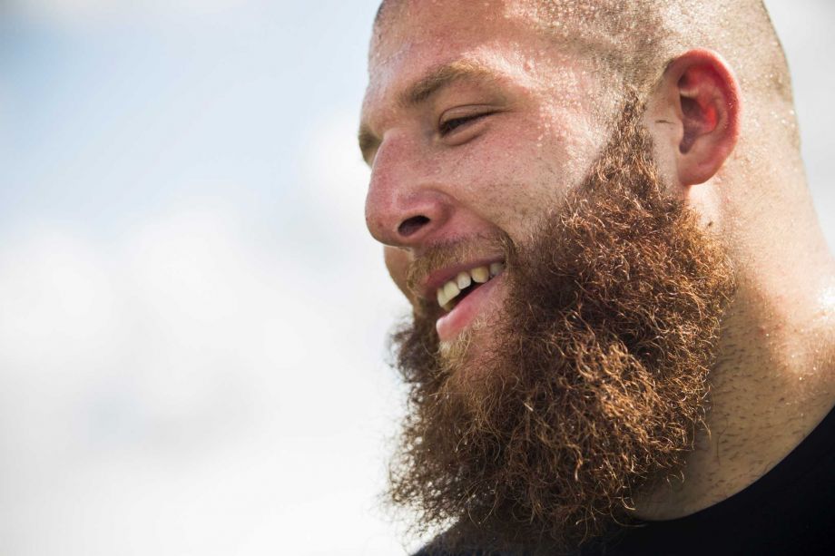 Whose beard? 
