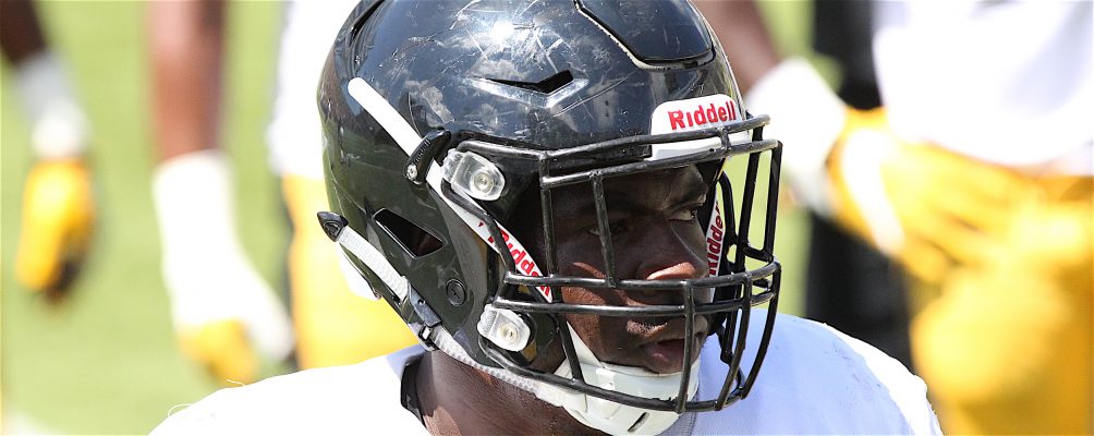 Who will be the dark horse in the defensive front seven?