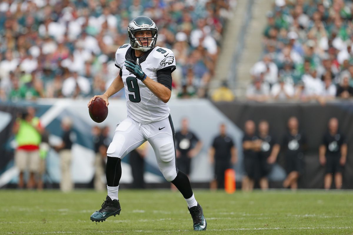Who should the Philadelphia Eagles start at quarterback in 2018?