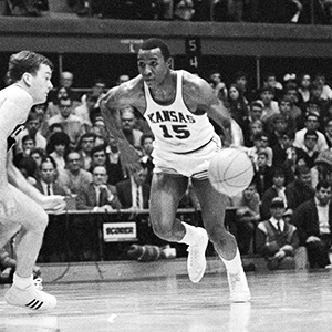 KU BASKETBALL GREATS Round 1