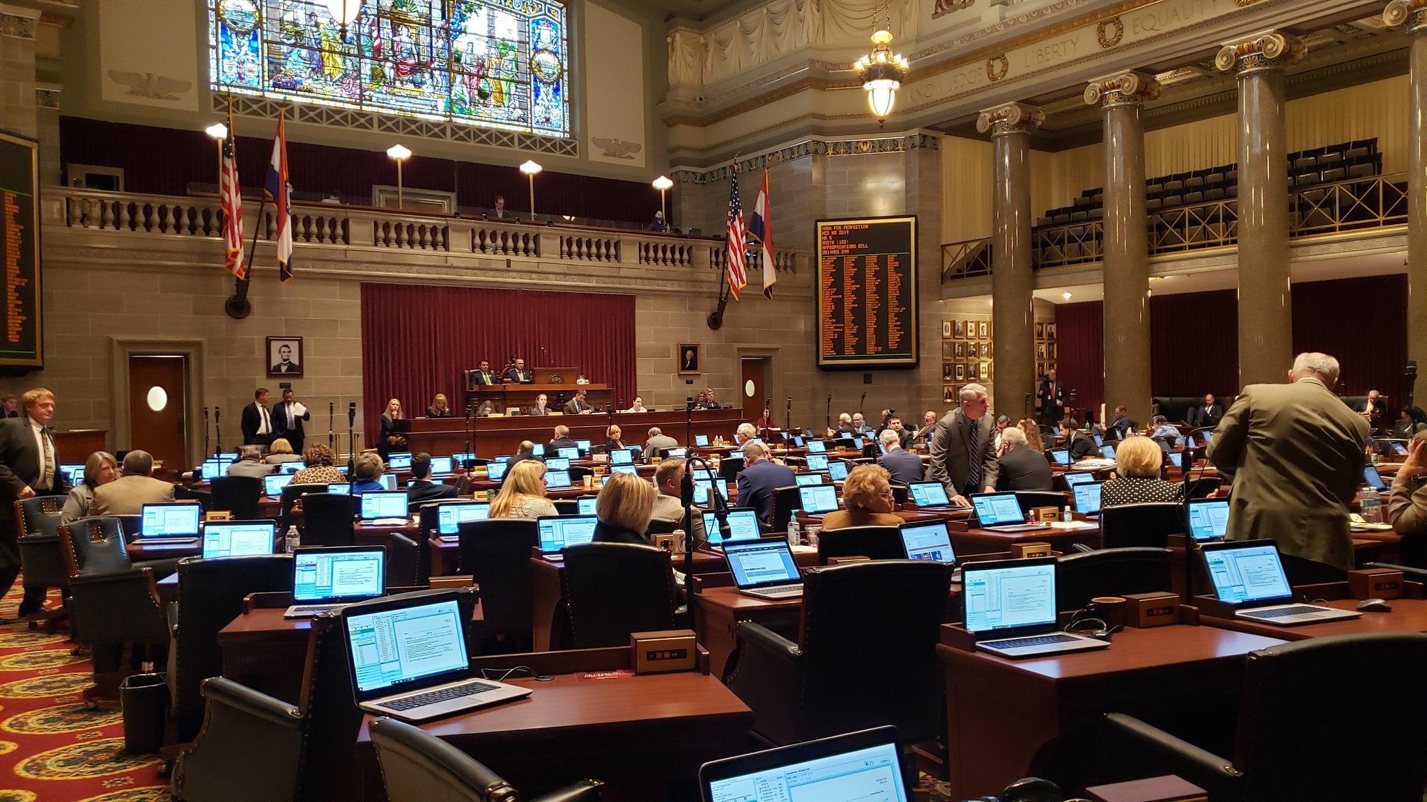 Should Missouri ban enforcement of federal gun laws?