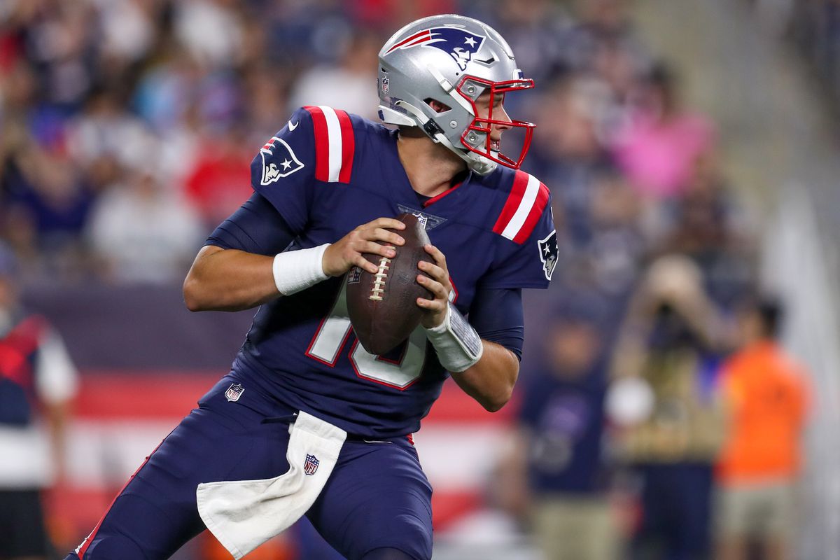 Who's going to win the New England Patriots QB competition? 