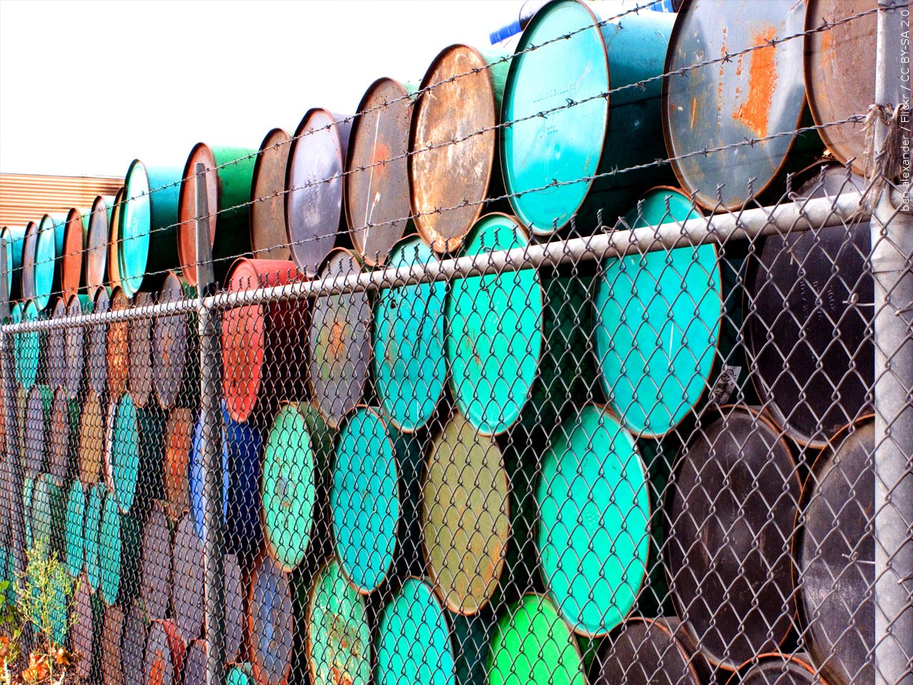 Should the U.S. ban Russian oil imports?