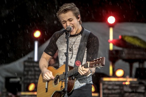 Which country artist would you most like to see come back to KC?
